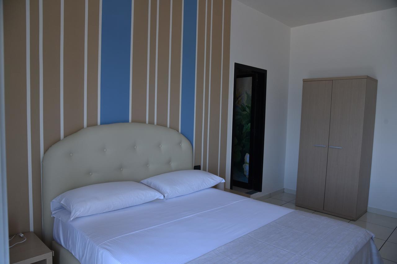 Blu Hotel Pontecagnano Faiano Exterior foto