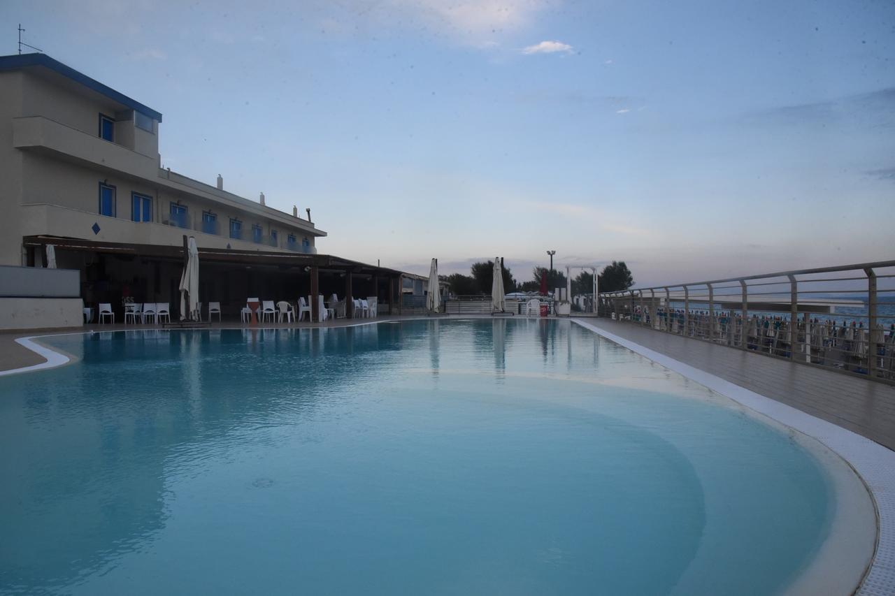 Blu Hotel Pontecagnano Faiano Exterior foto